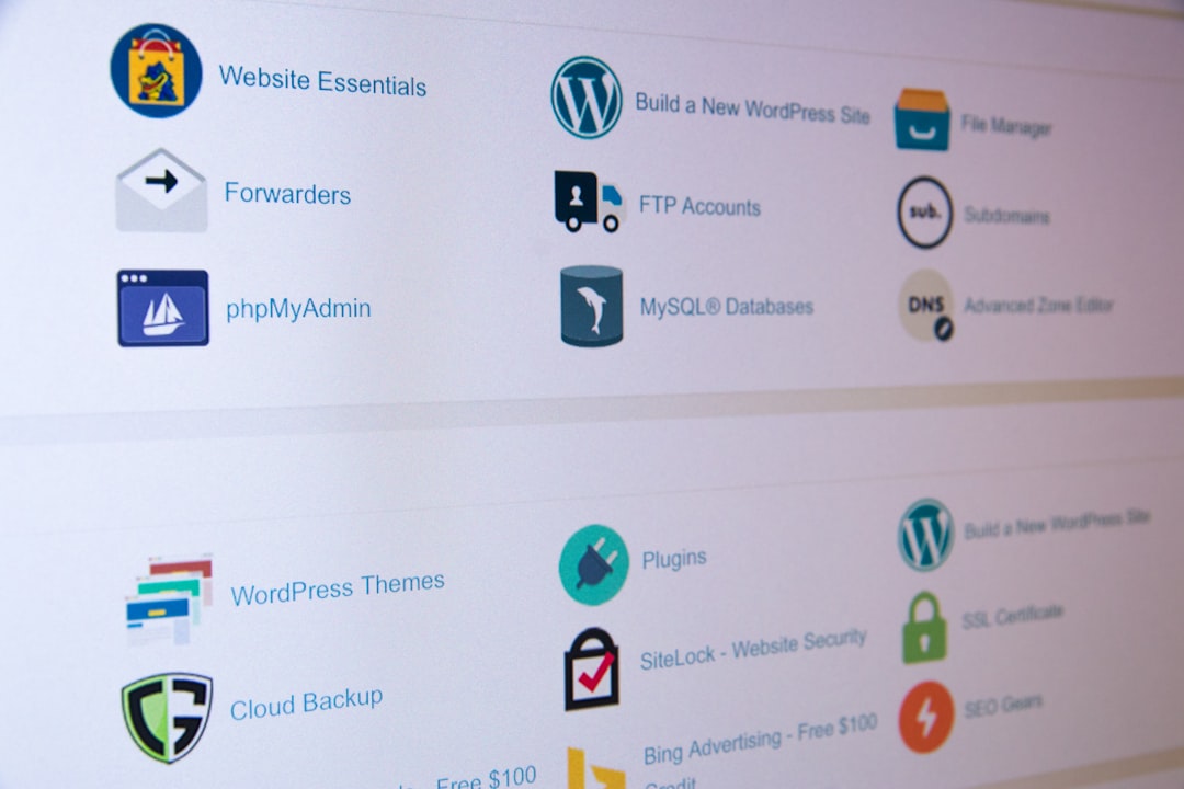 Monitörde cPanel arayüzünün açık olduğu bilgisayar ekranı